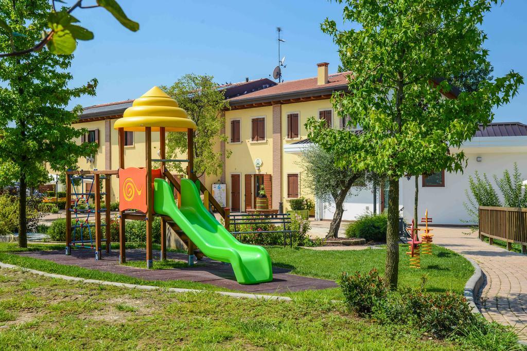 Agriturismo B&B Corte Tonolli Valeggio sul Mincio Exterior foto